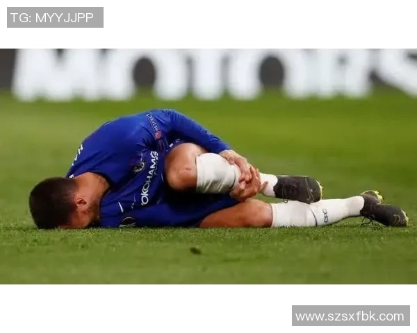 足球明星脚踝缠绕的秘密与保护技巧揭秘你不知道的运动员养护知识 足球明星脚踝缠绕的秘密与保护技巧揭秘你不知道的运动员养护知识